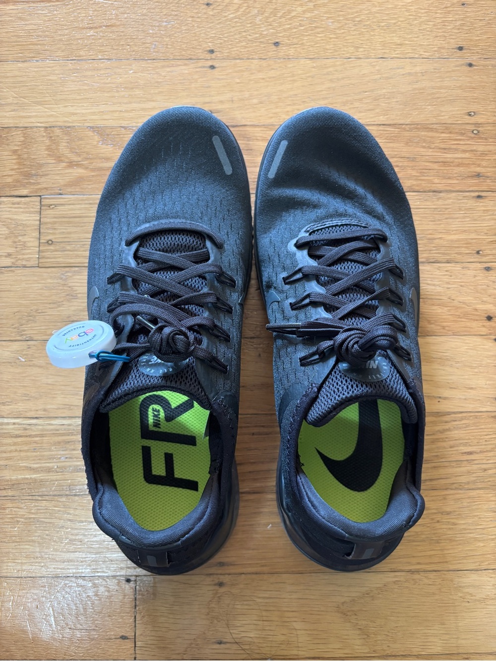 Men size 10 Nike Free Run